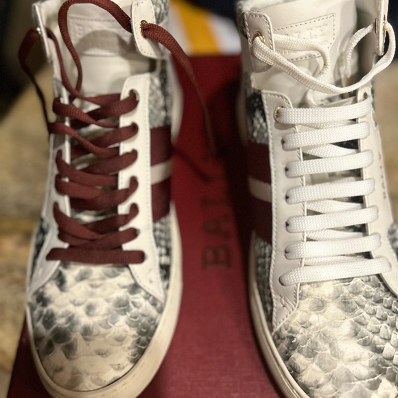 Authentic Ballys sneakers size 9.5 White and sheepskin - Picture 6 of 8